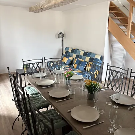 Les Glaneuses - 2 En Centre Bourg De 4 A 10 Personnes A 3 Min Du Puy Dufou Apartment