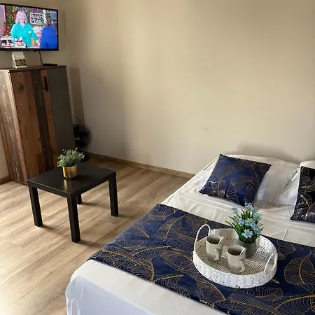 Apartment Les Glaneuses - 2 En Centre Bourg De 4 A 10 Personnes A 3 Min Du Puy Dufou Les Épesses