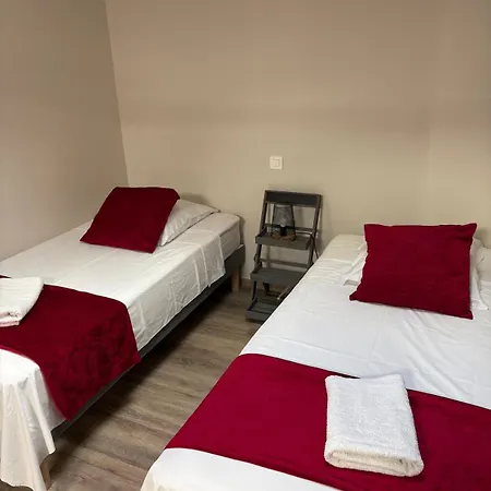 Les Glaneuses - 2 En Centre Bourg De 4 A 10 Personnes A 3 Min Du Puy Dufou * Les Épesses