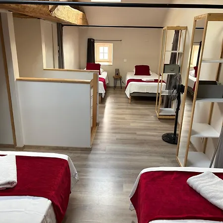 Апартаменты Les Glaneuses - 2 En Centre Bourg De 4 A 10 Personnes A 3 Min Du Puy Dufou