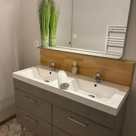 Appartement Les Glaneuses - 2 En Centre Bourg De 4 A 10 Personnes A 3 Min Du Puy Dufou *