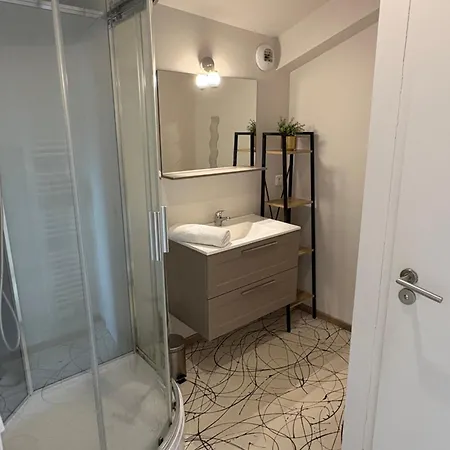 Les Glaneuses - 2 En Centre Bourg De 4 A 10 Personnes A 3 Min Du Puy Dufou Appartement Les Épesses