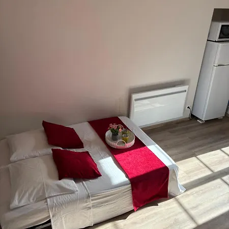 Apartment Les Glaneuses - 2 En Centre Bourg De 4 A 10 Personnes A 3 Min Du Puy Dufou *