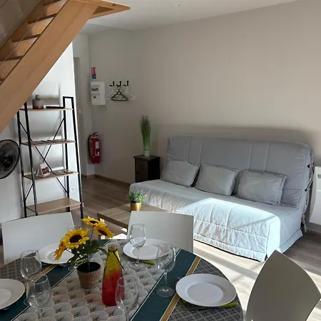 Les Glaneuses - 2 En Centre Bourg De 4 A 10 Personnes A 3 Min Du Puy Dufou Apartment Les Épesses