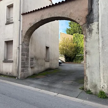Apartment Les Glaneuses - 2 En Centre Bourg De 4 A 10 Personnes A 3 Min Du Puy Dufou *