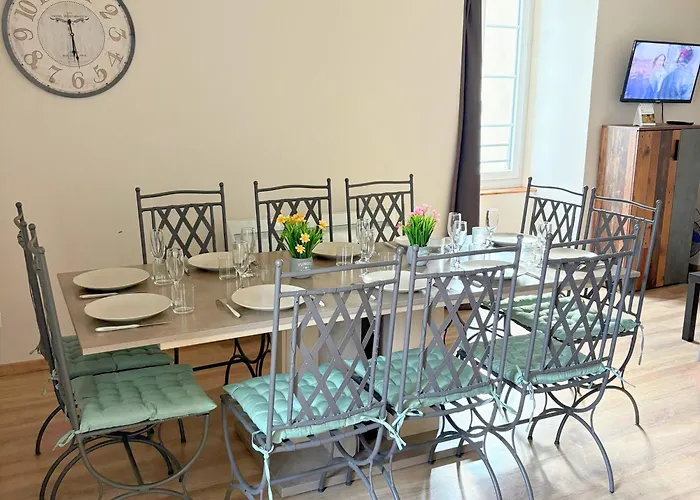 Les Glaneuses - 2 En Centre Bourg De 4 A 10 Personnes A 3 Min Du Puy Dufou Апартаменты