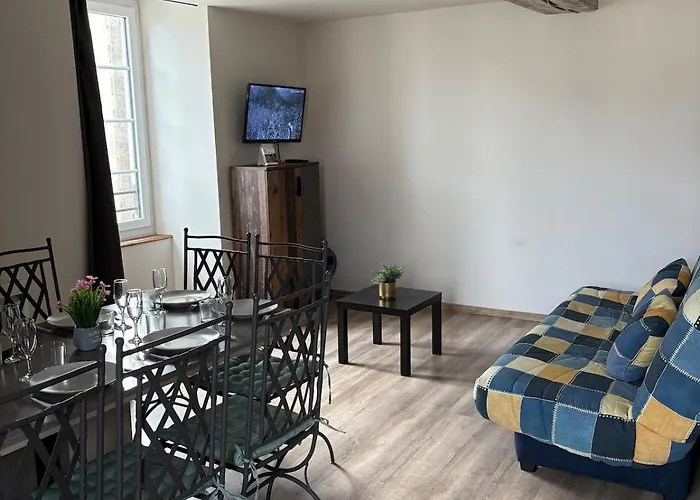 Les Glaneuses - 2 En Centre Bourg De 4 A 10 Personnes A 3 Min Du Puy Dufou 아파트