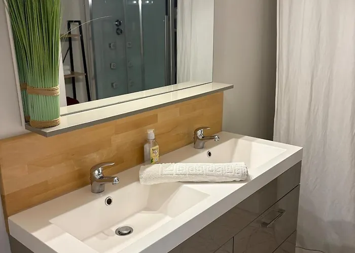 아파트 Les Glaneuses - 2 En Centre Bourg De 4 A 10 Personnes A 3 Min Du Puy Dufou Les Épesses