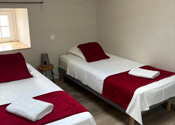 Apartamento Les Glaneuses - 2 En Centre Bourg De 4 A 10 Personnes A 3 Min Du Puy Dufou