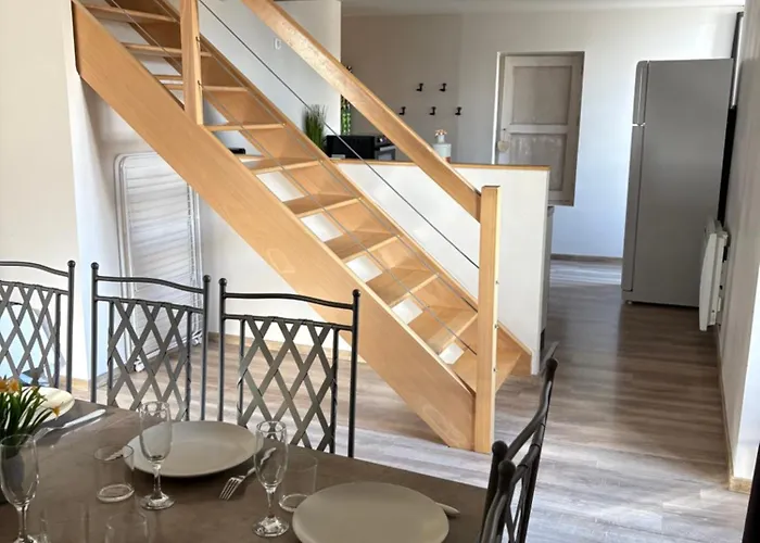 Les Glaneuses - 2 En Centre Bourg De 4 A 10 Personnes A 3 Min Du Puy Dufou