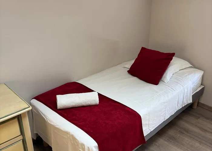 Les Glaneuses - 2 En Centre Bourg De 4 A 10 Personnes A 3 Min Du Puy Dufou Apartamento