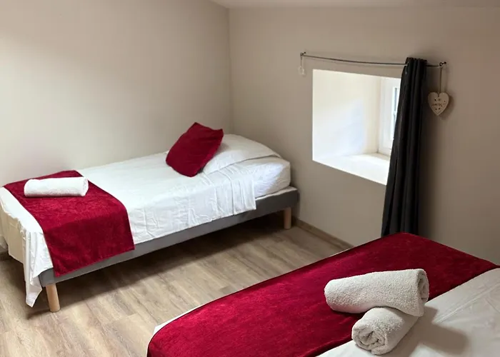 Les Glaneuses - 2 En Centre Bourg De 4 A 10 Personnes A 3 Min Du Puy Dufou * Les Épesses