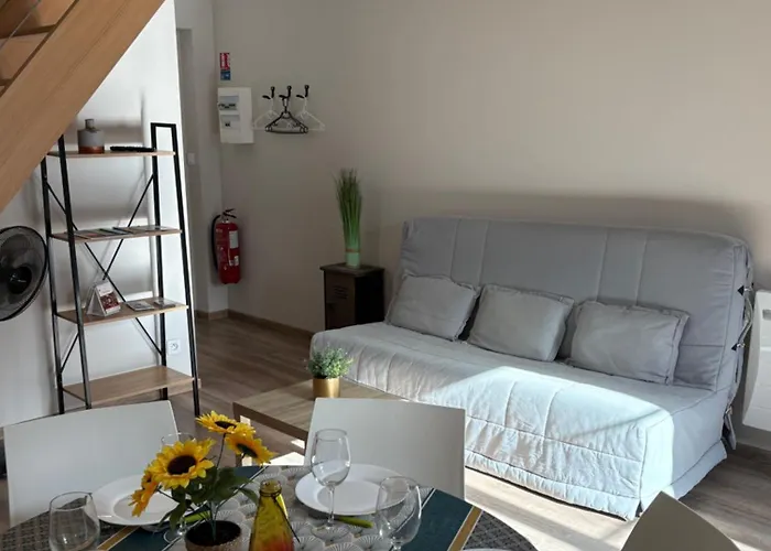 Les Glaneuses - 2 En Centre Bourg De 4 A 10 Personnes A 3 Min Du Puy Dufou Apartamento Les Épesses