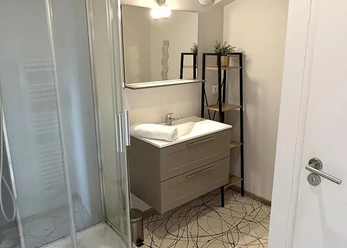 Les Glaneuses - 2 En Centre Bourg De 4 A 10 Personnes A 3 Min Du Puy Dufou *